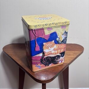 Meow Mix Cat Tin